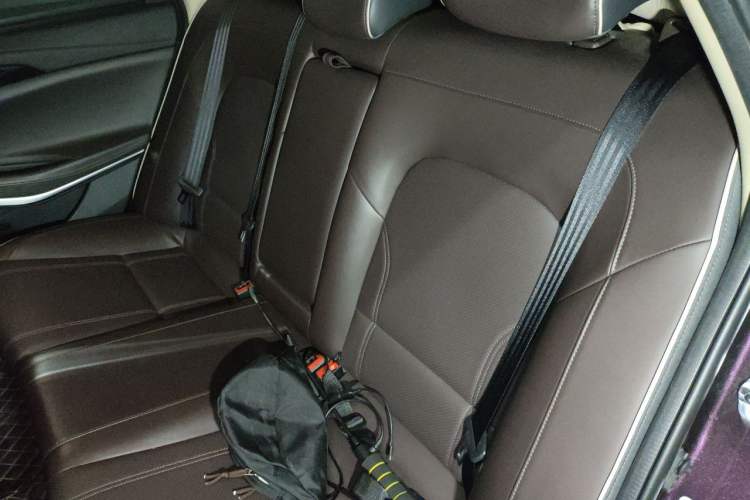 Used CHANGAN Raeton CC 2018 1.5T Automatic Haoya Model China V Standard Left Rear Seat