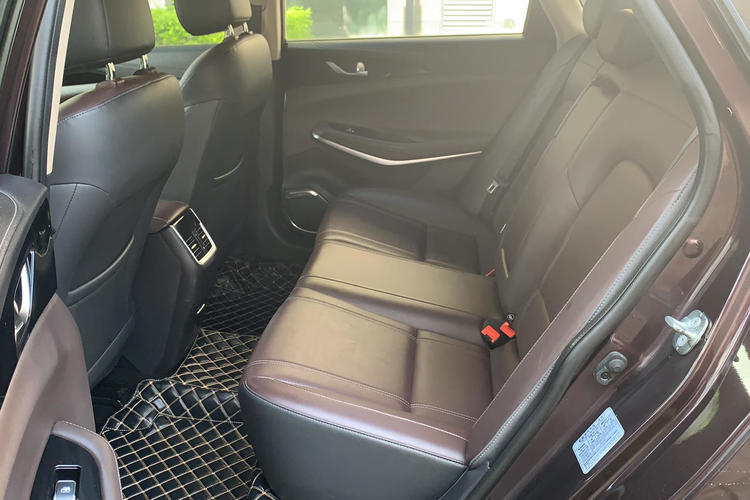 Used CHANGAN Raeton CC 2018 1.5T Manual Elegant Model China V Standard Left Rear Seat