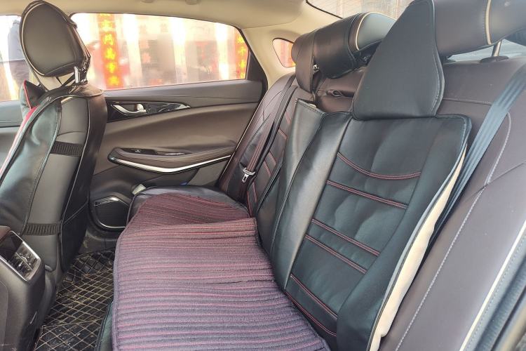 Used CHANGAN Raeton CC 2018 1.5T Manual Luxury Model China V Standard Left Rear Seat
