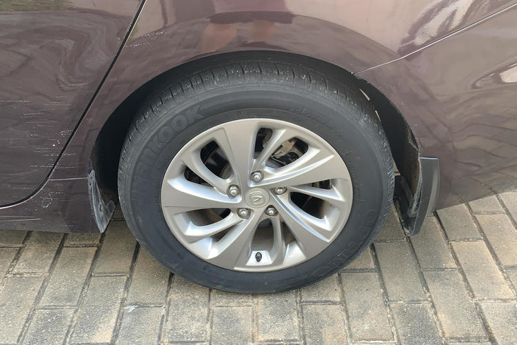 Used CHANGAN Raeton CC 2018 1.5T Manual Elegant Model China V Standard Left Rear Wheel Hub