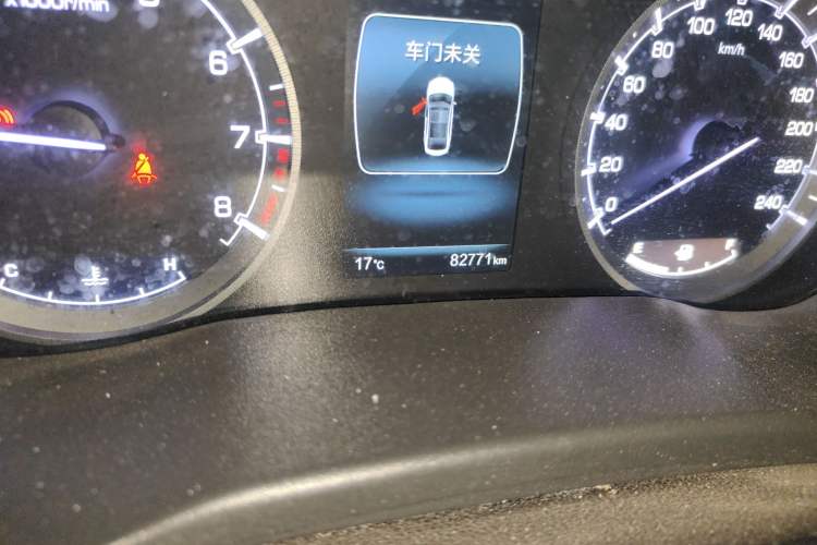 Used CHANGAN Raeton CC 2018 1.5T Automatic Haoya Model Guangmang Edition China V Standard Odometer Close Up