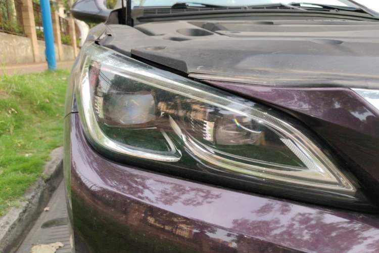 Used CHANGAN Raeton CC 2018 1.5T Automatic Zhiya Model China V Standard Right Front Headlight