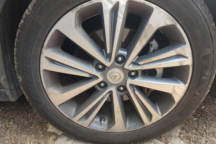 Used CHANGAN Raeton CC 2018 1.5T Automatic Haoya Model China V Standard Right Front Wheel Hub