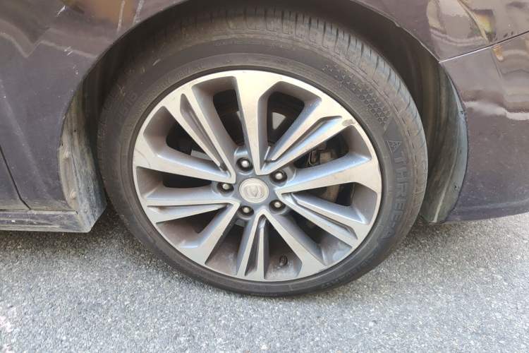 Used CHANGAN Raeton CC 2018 1.5T Automatic Haoya Model China V Standard Right Front Wheel Hub