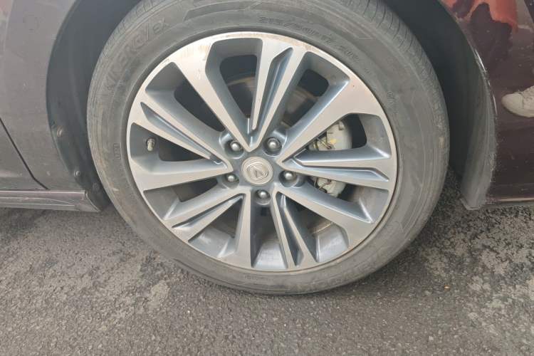 Used CHANGAN Raeton CC 2018 1.5T Automatic Haoya Model China V Standard Right Front Wheel Hub