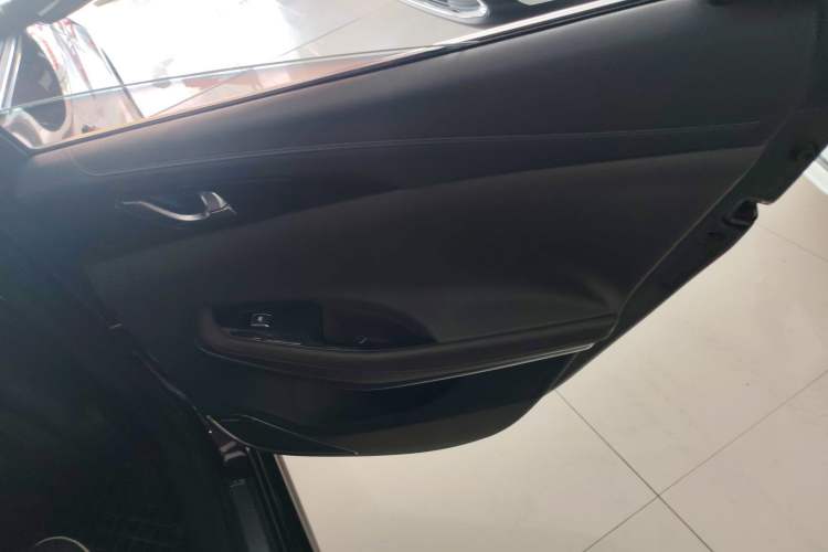 Used CHANGAN Raeton CC 2018 1.5T Automatic Haoya Model Guangmang Edition China V Standard Right Rear Door Interior