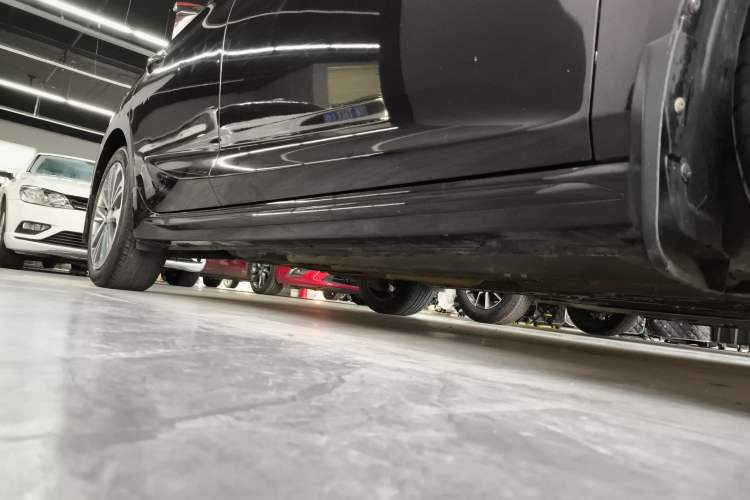 Used CHANGAN Raeton CC 2018 1.5T Automatic Zhiya Model China V Standard Right Side Sill