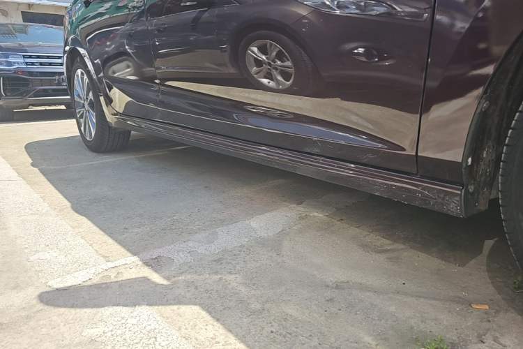 Used CHANGAN Raeton CC 2018 1.5T Automatic Zhiya Model China V Standard Right Side Sill