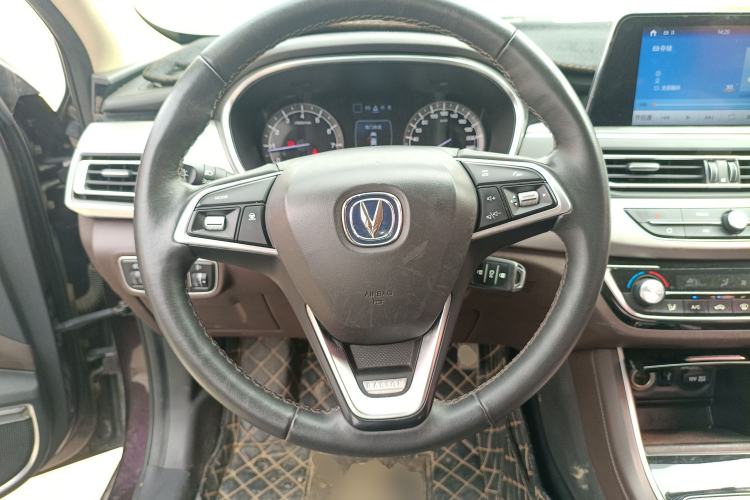 Used CHANGAN Raeton CC 2018 1.5T Manual Elegant Model China V Standard Steering Wheel