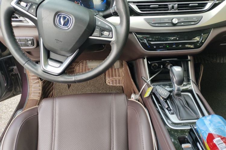 Used CHANGAN Raeton CC 2018 1.5T Automatic Zhiya Model China V Standard Steering Wheel