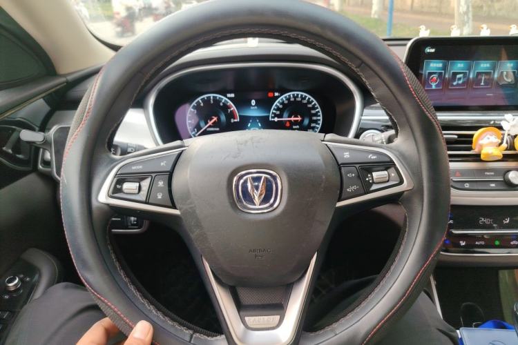 Used CHANGAN Raeton CC 2018 1.5T Automatic Zhiya Model China V Standard Steering Wheel