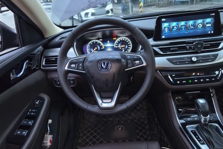 Used CHANGAN Raeton CC 2018 1.5T Automatic Zunya Model China V Standard Steering Wheel