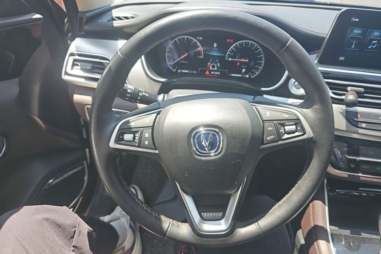 Used CHANGAN Raeton CC 2018 1.5T Automatic Zhiya Model China V Standard Steering Wheel