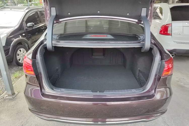 Used CHANGAN Raeton CC 2018 1.5T Automatic Zhiya Model China V Standard Trunk