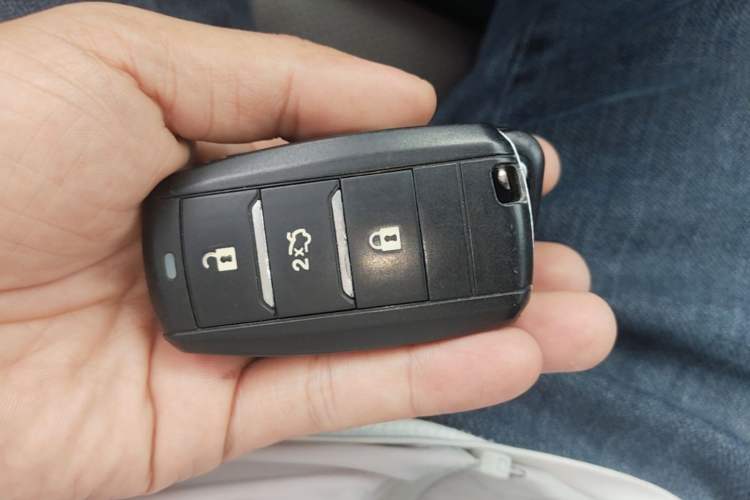Used CHANGAN Raeton CC 2018 1.5T Automatic Haoya Model China V Standard Vehicle Key