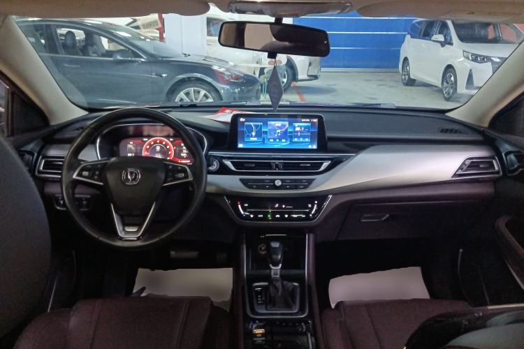 Used CHANGAN Raeton CC 2018 1.5T Automatic Zhiya Model China V Standard Center Console