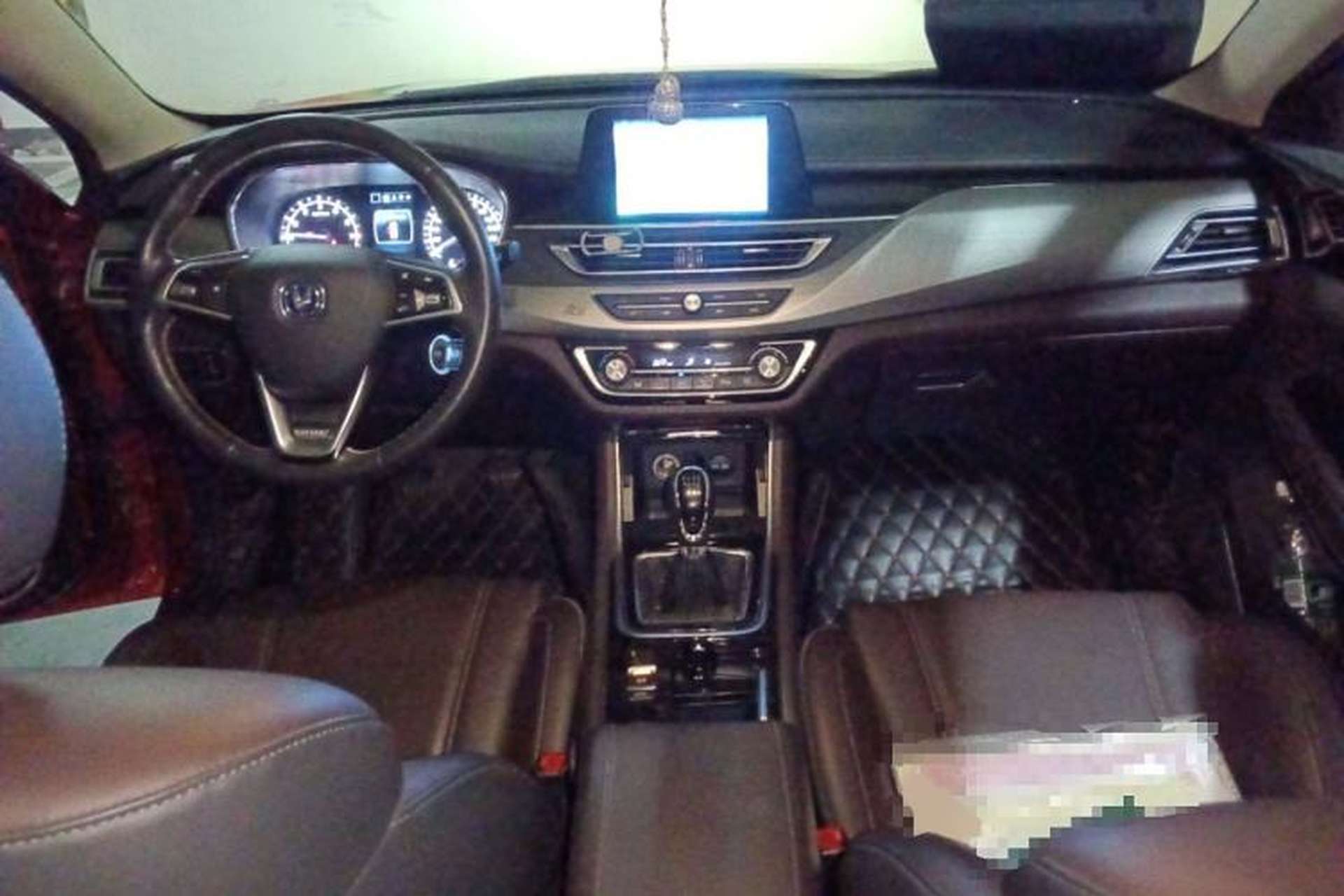 Used CHANGAN Raeton CC 2018 1.5T Manual Elegant Model China V Standard Center Console
