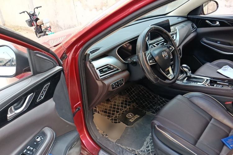 Used CHANGAN Raeton CC 2018 1.5T Automatic Zunya Model China V Standard Driver Seat