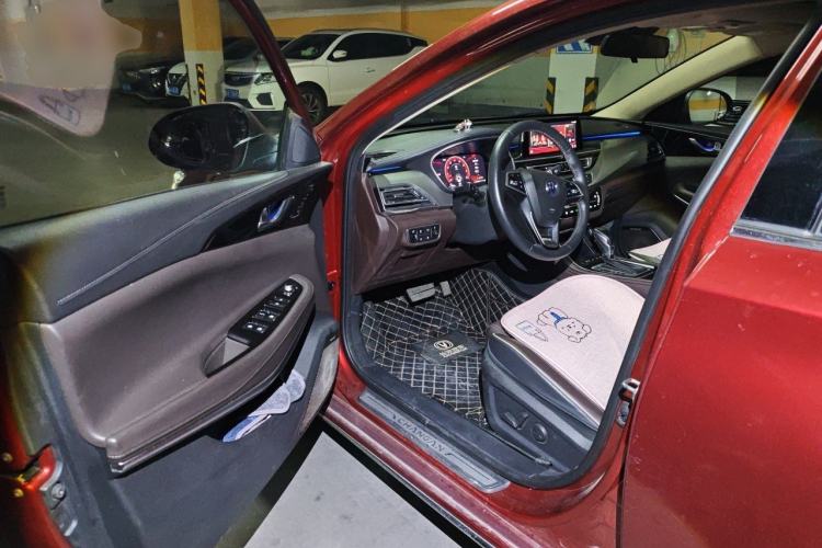 Used CHANGAN Raeton CC 2018 1.5T Automatic Zunya Model China V Standard Driver Seat