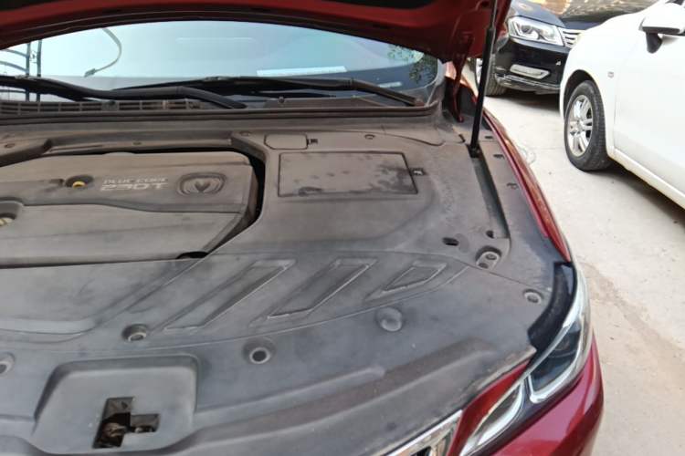 Used CHANGAN Raeton CC 2018 1.5T Automatic Zunya Model China V Standard Engine Bay Left