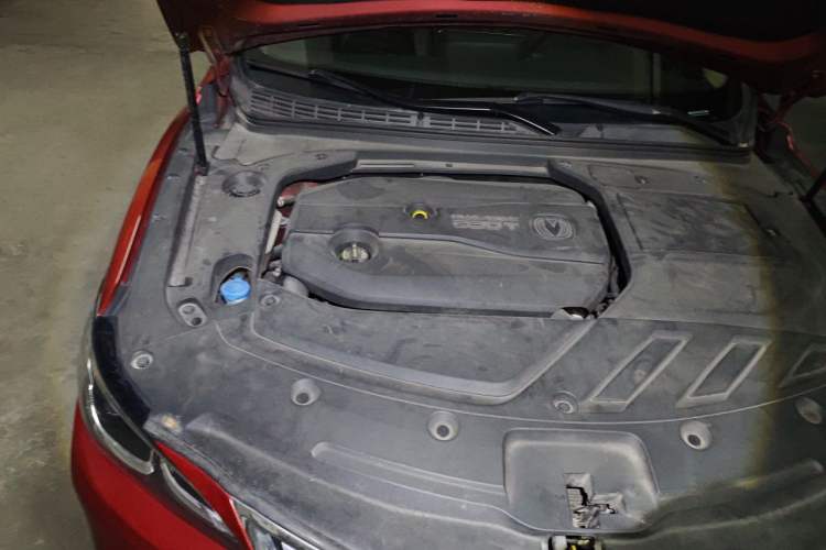 Used CHANGAN Raeton CC 2018 1.5T Automatic Zunya Model China V Standard Engine Bay Right