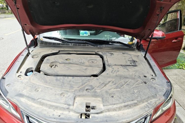 Used CHANGAN Raeton CC 2018 1.5T Automatic Zunya Model China V Standard Engine Bay