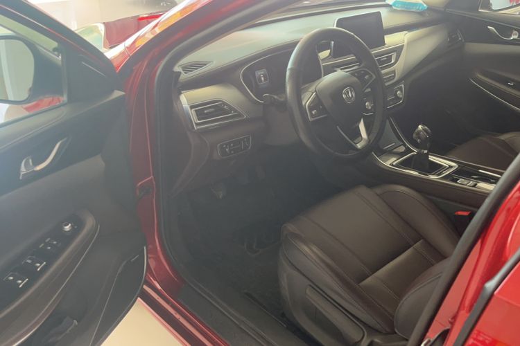 Used CHANGAN Raeton CC 2018 1.5T Manual Elegant Model China V Standard Interior 2