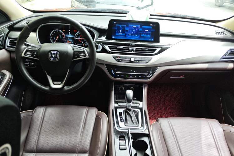 Used CHANGAN Raeton CC 2018 1.5T Automatic Zunya Model China V Standard Interior 2