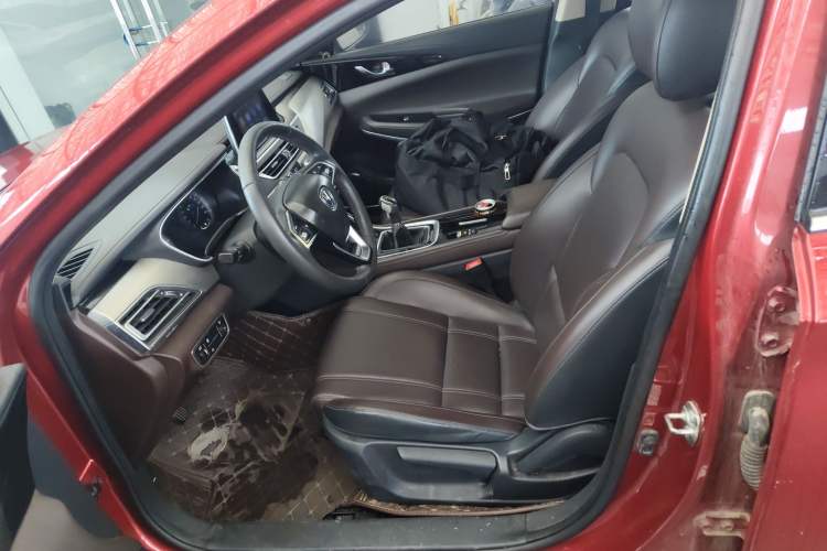 Used CHANGAN Raeton CC 2018 1.5T Manual Elegant Model China V Standard Left Front Seat