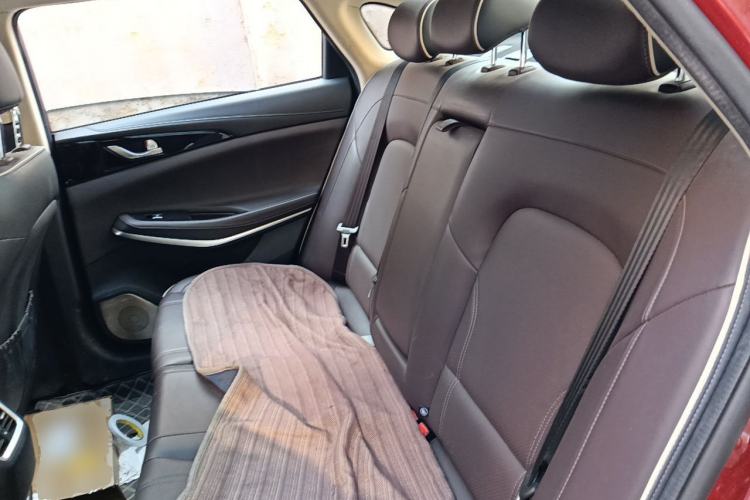 Used CHANGAN Raeton CC 2018 1.5T Automatic Zunya Model China V Standard Left Rear Seat