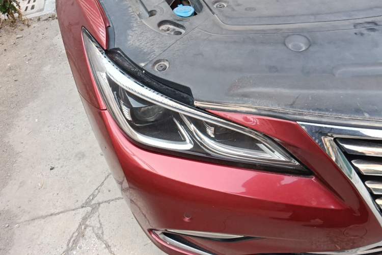 Used CHANGAN Raeton CC 2018 1.5T Automatic Zunya Model China V Standard Right Front Headlight