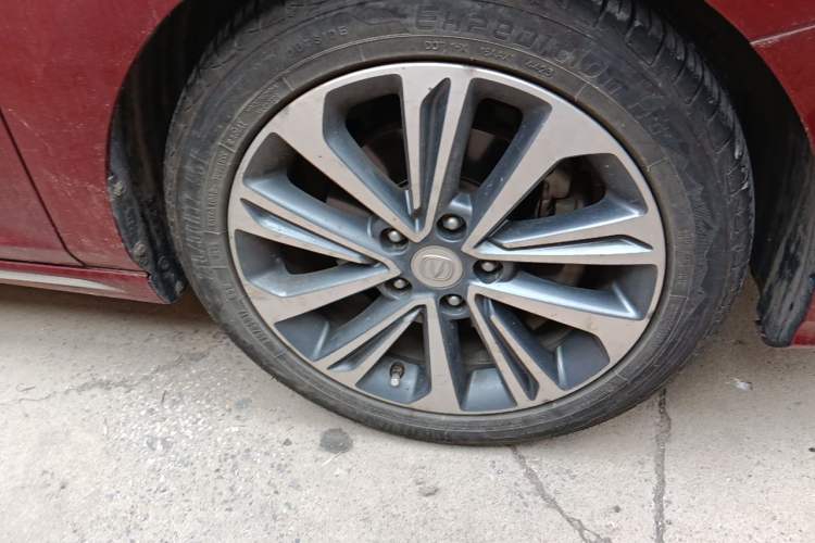 Used CHANGAN Raeton CC 2018 1.5T Automatic Zunya Model China V Standard Right Front Wheel Hub