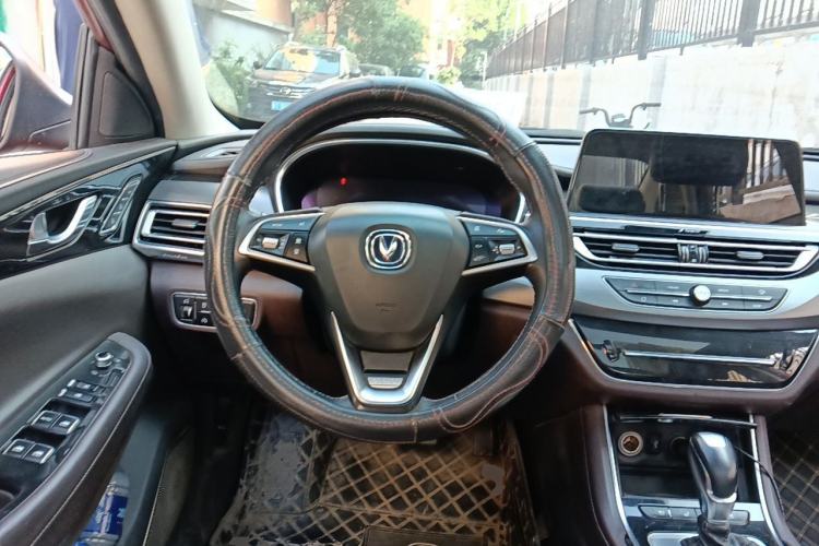 Used CHANGAN Raeton CC 2018 1.5T Automatic Zunya Model China V Standard Steering Wheel