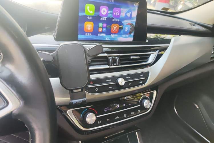 Used CHANGAN Raeton CC 2018 1.5T Automatic Elegant Starry Edition China V Standard Audio And AC Panel