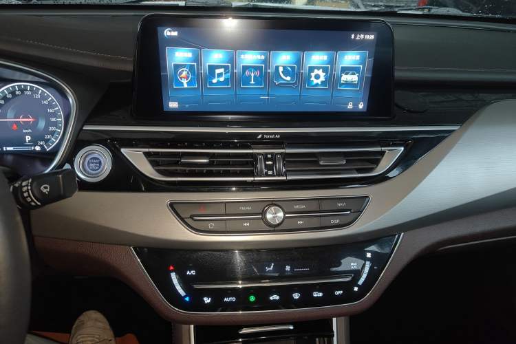 Used CHANGAN Raeton CC 2018 1.5T Automatic Zhiya Model China V Standard Audio And AC Panel