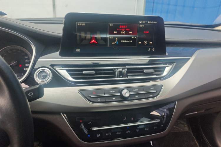 Used CHANGAN Raeton CC 2018 1.5T Automatic Haoya Model China V Standard Audio And AC Panel