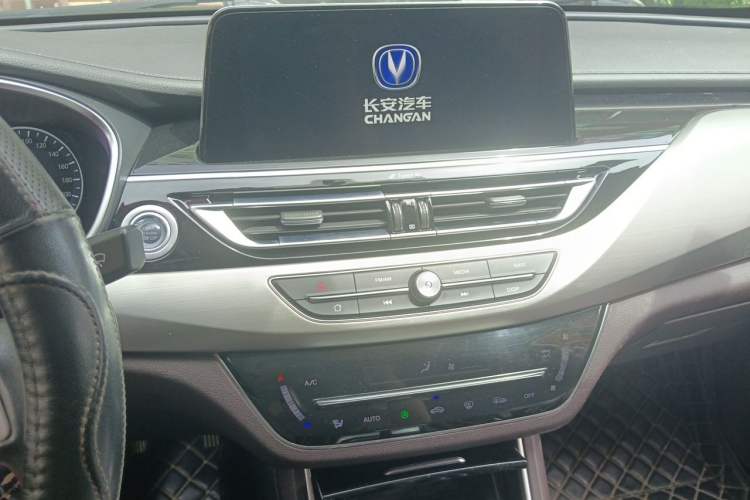 Used CHANGAN Raeton CC 2018 1.5T Automatic Zhiya Model China V Standard Audio And AC Panel