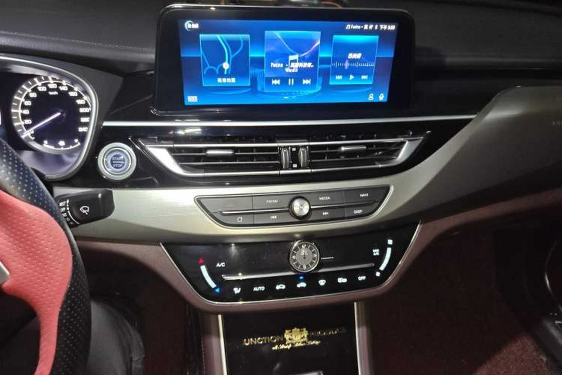 Used CHANGAN Raeton CC 2018 1.5T Manual Luxury Model China V Standard Audio And AC Panel