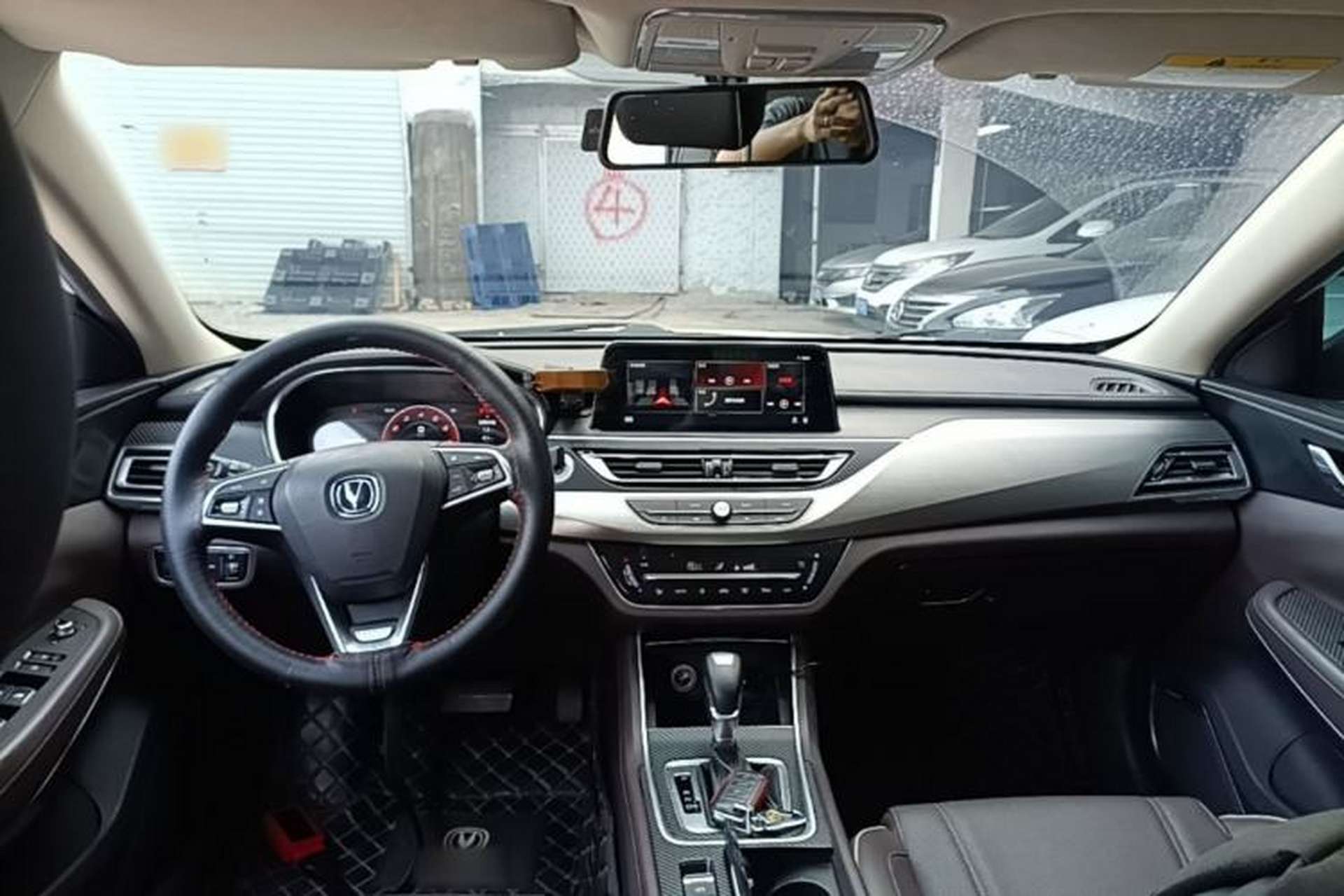 Used CHANGAN Raeton CC 2018 1.5T Automatic Zhiya Model China V Standard Center Console