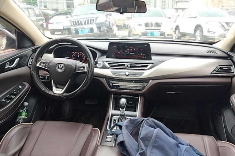 Used CHANGAN Raeton CC 2018 1.5T Automatic Zhiya Model China V Standard Center Console