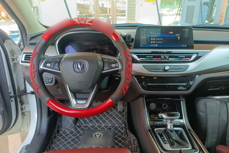 Used CHANGAN Raeton CC 2018 1.5T Automatic Zunya Model China V Standard Center Console