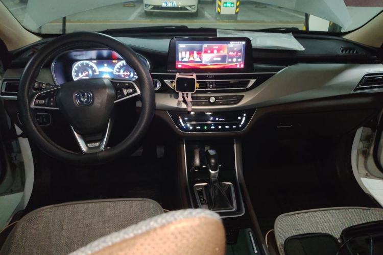 Used CHANGAN Raeton CC 2018 1.5T Automatic Zhiya Model China V Standard Center Console