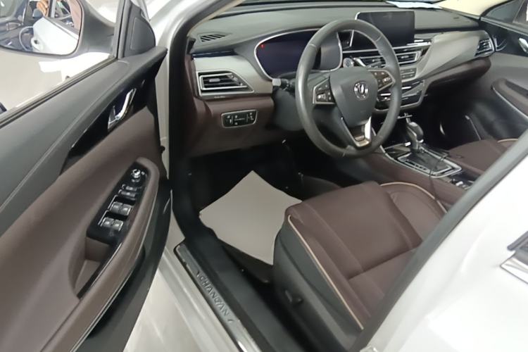 Used CHANGAN Raeton CC 2018 1.5T Automatic Zhiya Model China V Standard Driver Seat