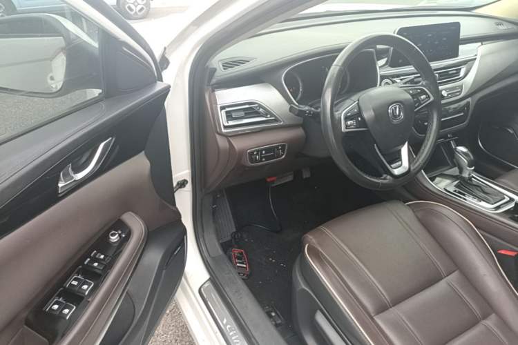 Used CHANGAN Raeton CC 2018 1.5T Automatic Haoya Model China V Standard Driver Seat