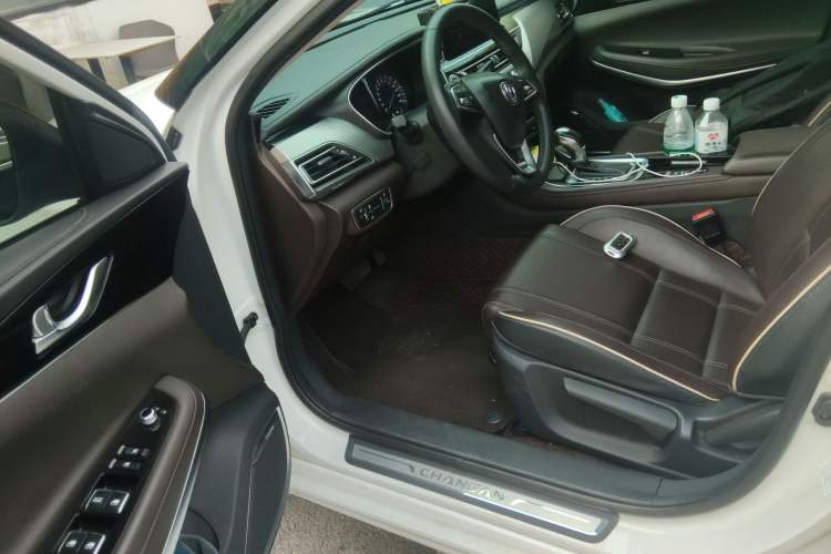 Used CHANGAN Raeton CC 2018 1.5T Automatic Haoya Model Guangmang Edition China V Standard Driver Seat