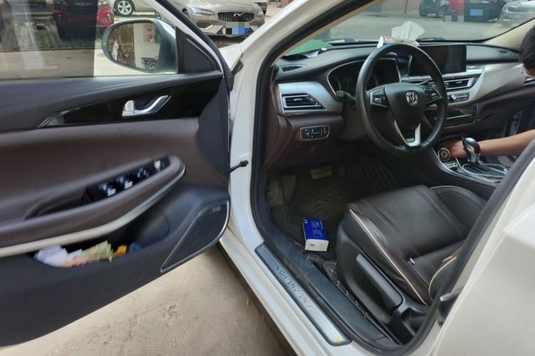 Used CHANGAN Raeton CC 2018 1.5T Automatic Haoya Model Guangmang Edition China V Standard Driver Seat