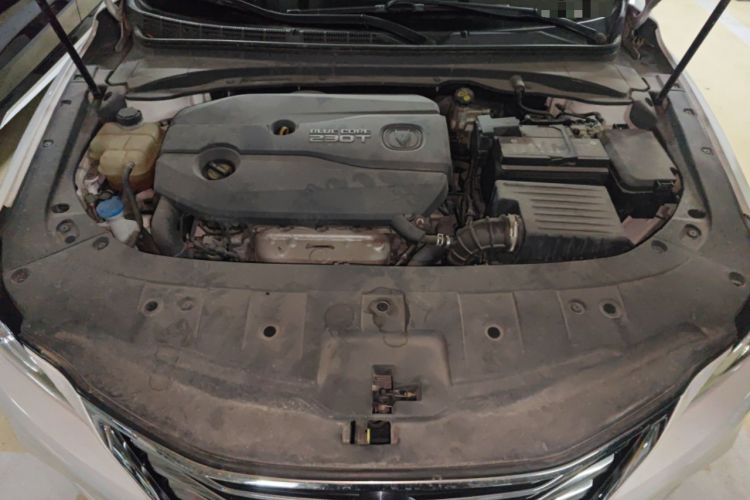 Used CHANGAN Raeton CC 2018 1.5T Automatic Elegant Version China V Standard Engine Bay