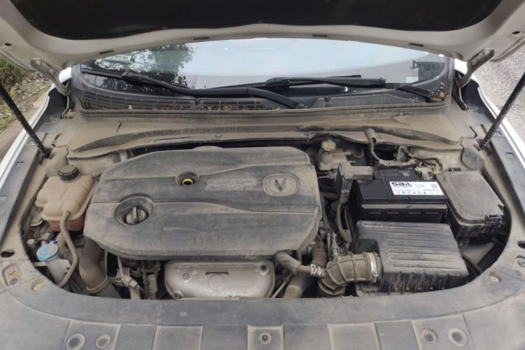 Used CHANGAN Raeton CC 2018 1.5T Automatic Haoya Model China V Standard Engine Bay