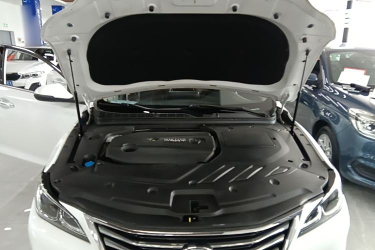 Used CHANGAN Raeton CC 2018 1.5T Automatic Zhiya Model China V Standard Engine Bay