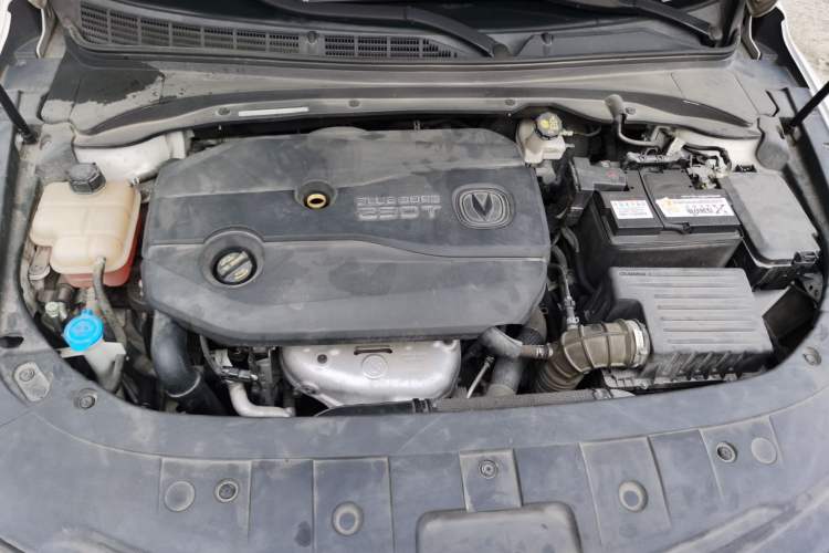 Used CHANGAN Raeton CC 2018 1.5T Automatic Haoya Model China V Standard Engine Bay